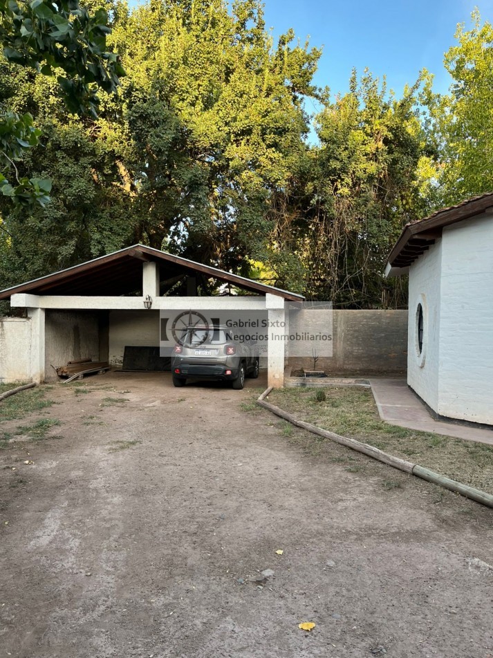 VENTA CASA EN BARRIO CERRADO DE GUAYMALLEN 3 DORM 2BÑ MUY AMPLIA 
