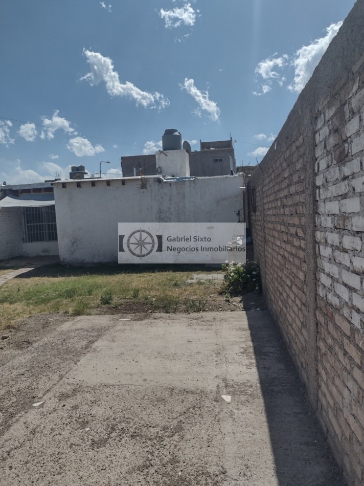 VENTA CASA EN B° GEMINIS LAS HERAS 2 dorm ESCRITURA INMEDIATA (alquilada)