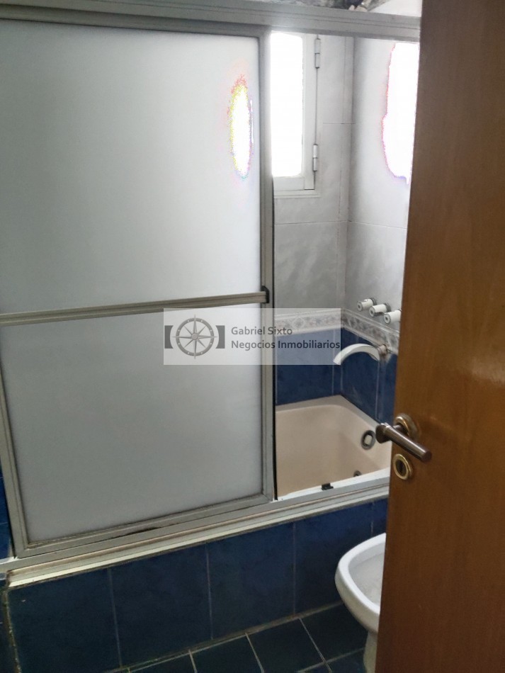 ALQUILER PROPIEDAD PARA OFICINAS, SOLO COMERCIAL UBICADA EN SAN JUAN A MTS DE MORON. 