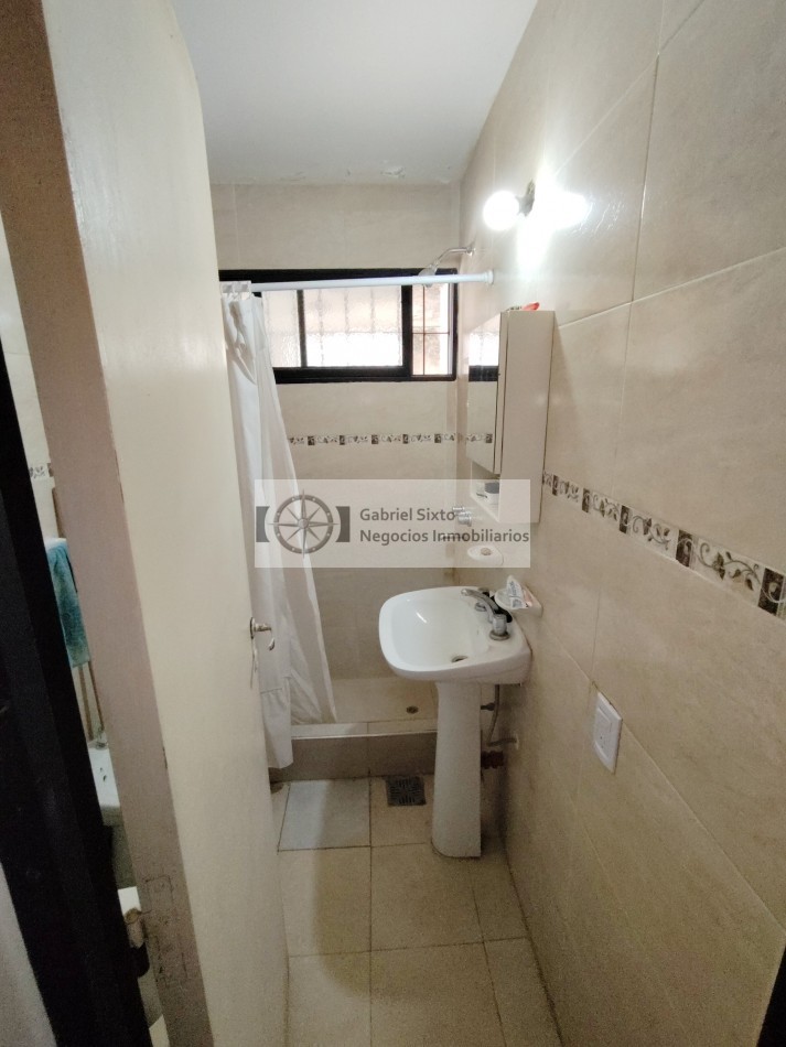 VENTA CASA ESQUINA B° SUPE (Sunchales Oeste y Chaco) 3 dorm cochera muy amplia