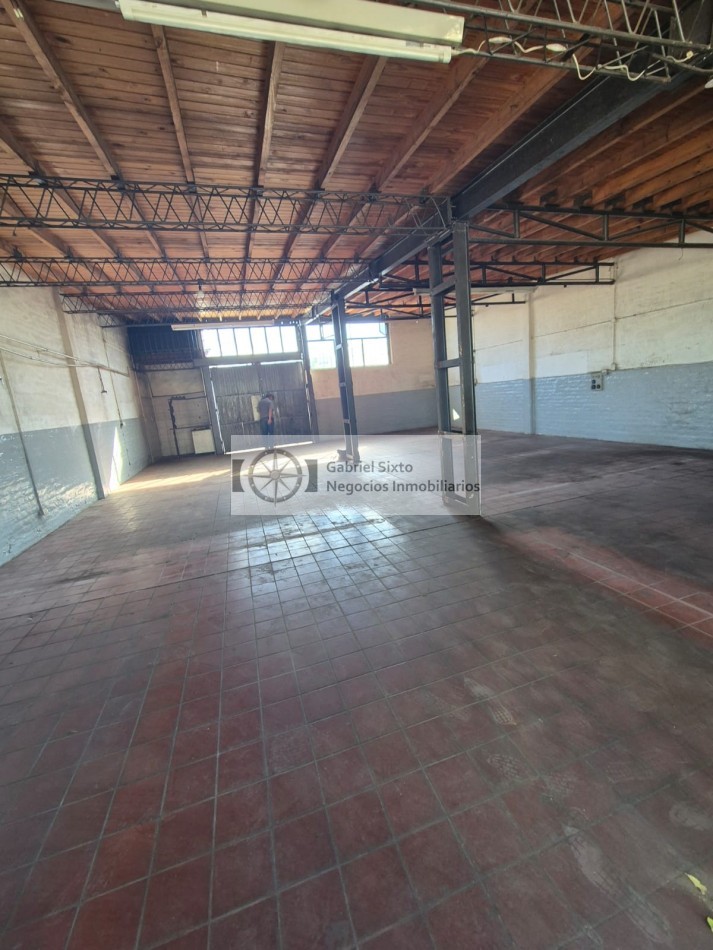 ALQUILER LOCAL COMERCIAL EN GUAYMALLEN FRENTE A LE PARC,