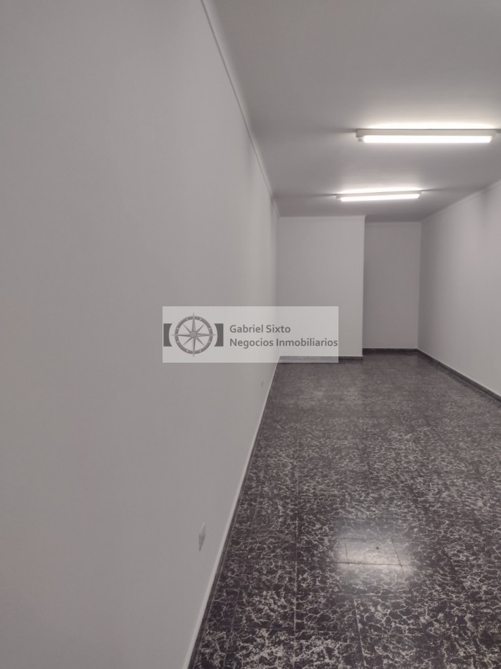 ALQUILER LOCAL COMERCIAL CARRIL GODOY CRUZ A 400 MTS DE CONTANERA (50 m2) 