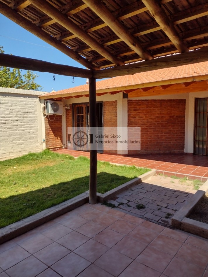 VENTA CASA HERMOSA B° LUMACO, NUEVA IMPECABLE 3 DORM 