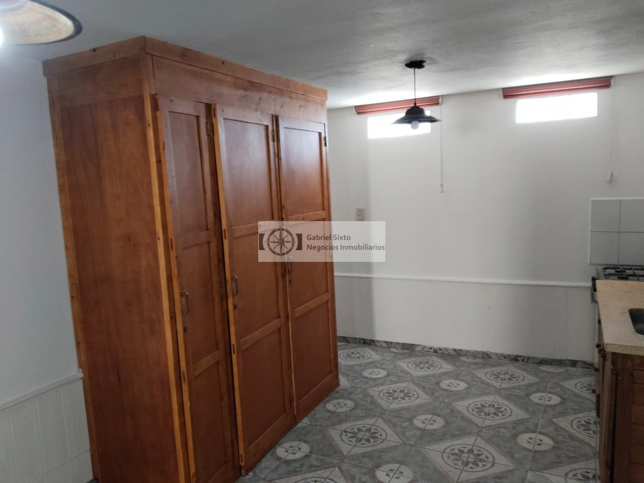 ALQUILER DEPTO LAS HERAS 2 DORM PLANTA BAJA COCHERA A MTS DE SAN MARTIN 