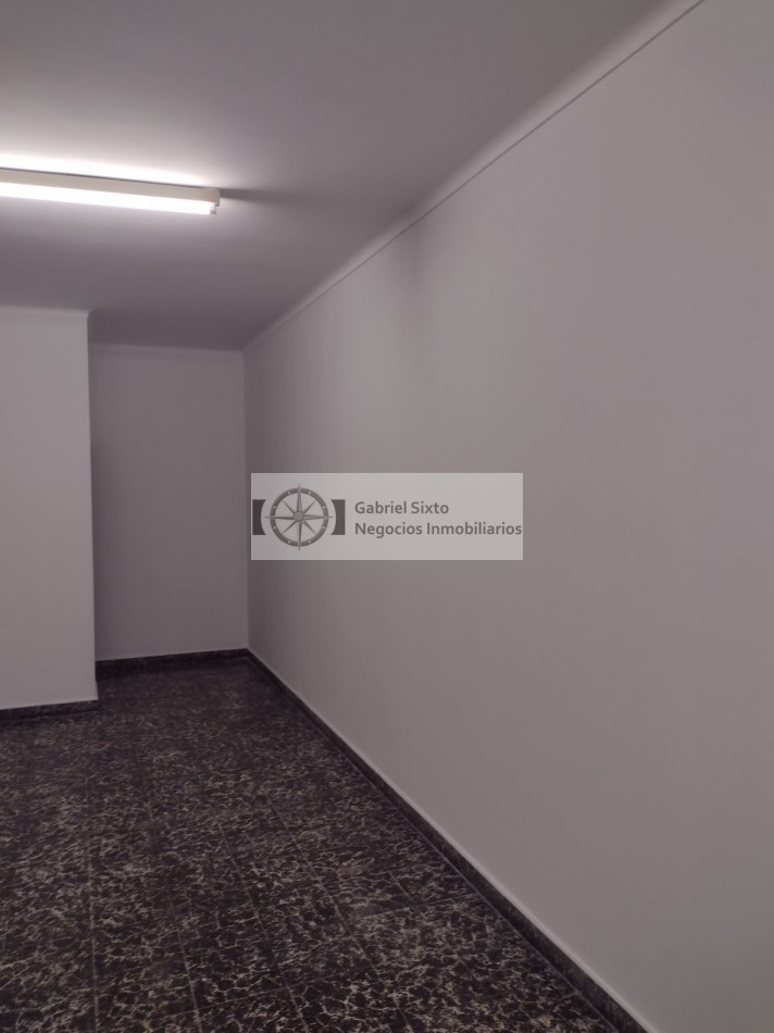 ALQUILER LOCAL COMERCIAL CARRIL GODOY CRUZ A 400 MTS DE CONTANERA (50 m2) 