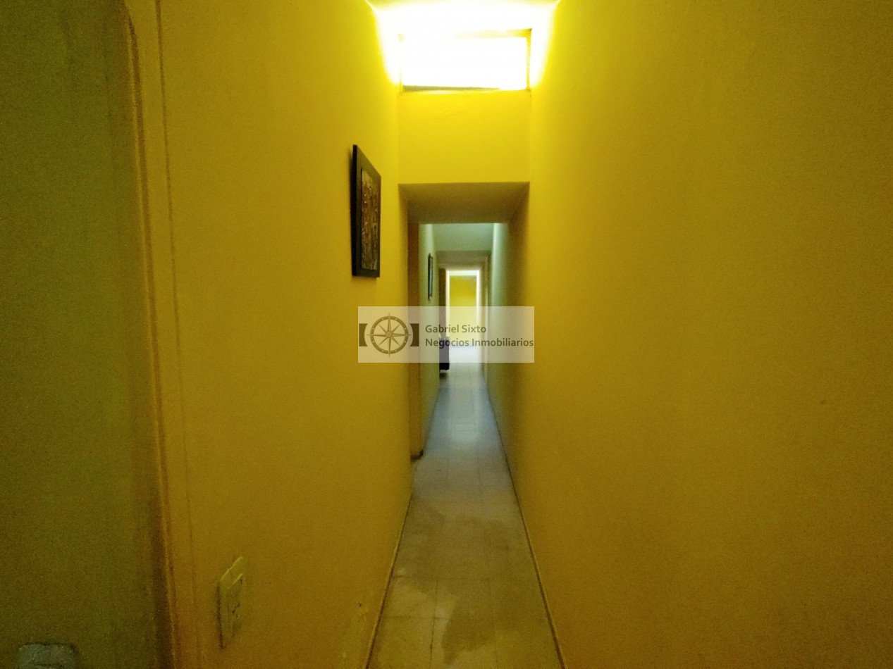 VENTA CASA LAS CATITAS CALLE PRINCIPAL E CIVIT A MTS DE POLICIA 3 DORM. 2 BÑ, LOCAL COCHERAS