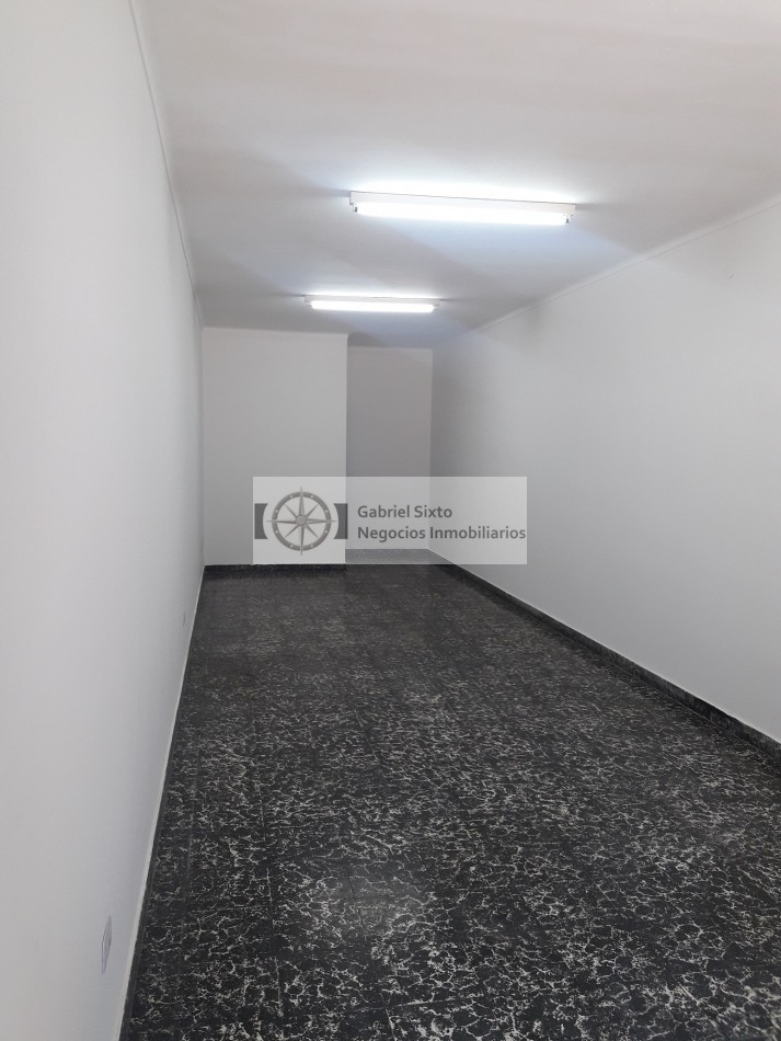 ALQUILER LOCAL COMERCIAL CARRIL GODOY CRUZ A 400 MTS DE CONTANERA (50 m2) 