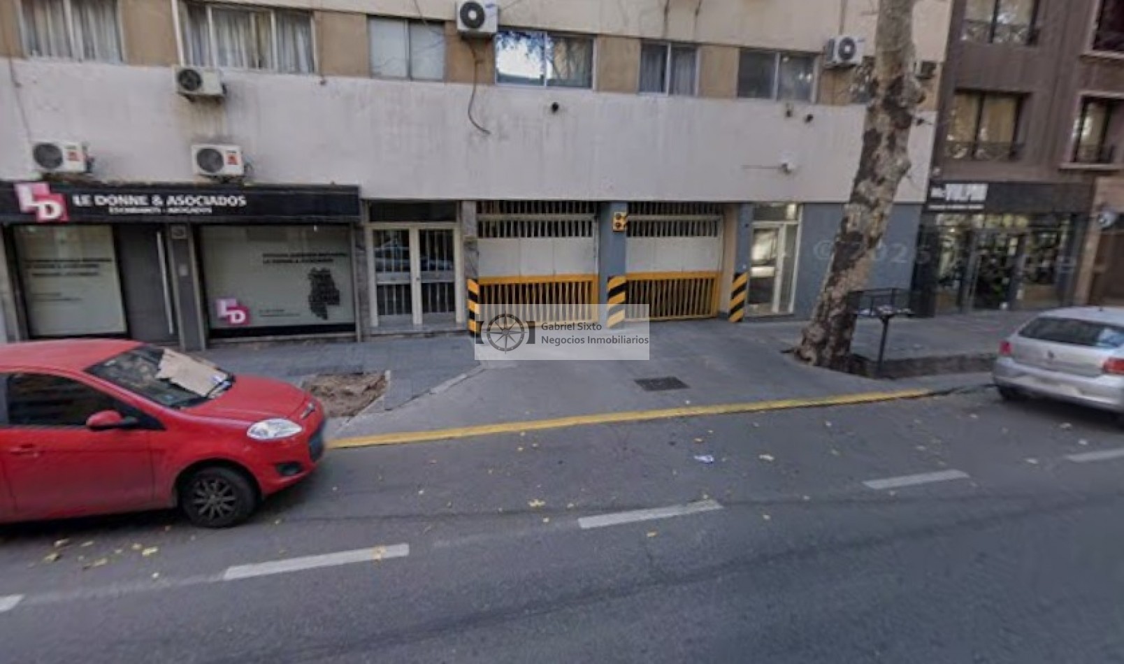 VENTA COCHERA AV ESPAÑA Y COLON TECHADA SEGURIDAD ACCESO POR CONTROL REMOTO 