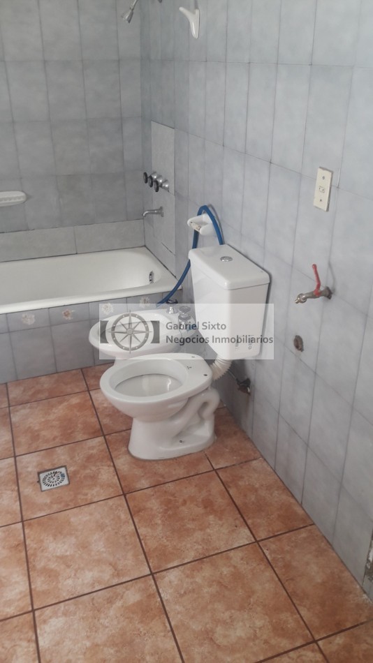 VENTA PROPIEDAD GUAYMALLEN CON 2 LOCALES Y 2 DEPTOS. COMPLEJO COMPLETO 