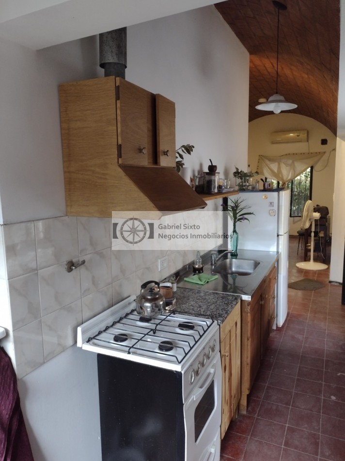 VENTA CASA IMPECABLE B° 12 DE JUNIO LAS HERAS 