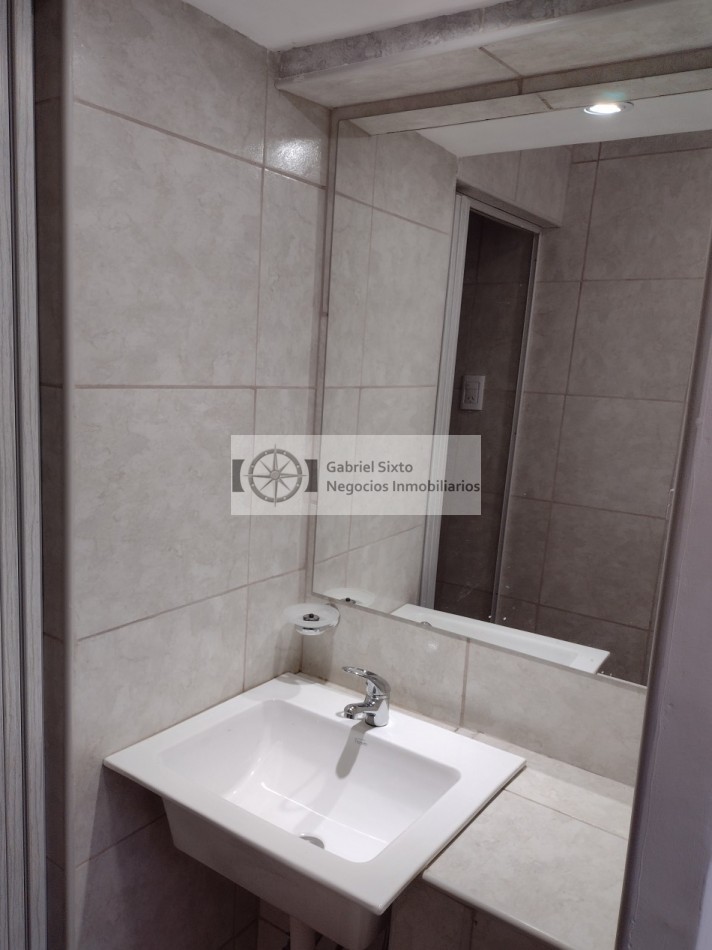 VENTA CASITA INTERNA SAN JOSE 1 DORM. CON PATIO ´GUAYMALLEN