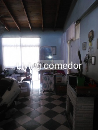 VENTA CASA B° SUPE GODOY CRUZ AMPLIA