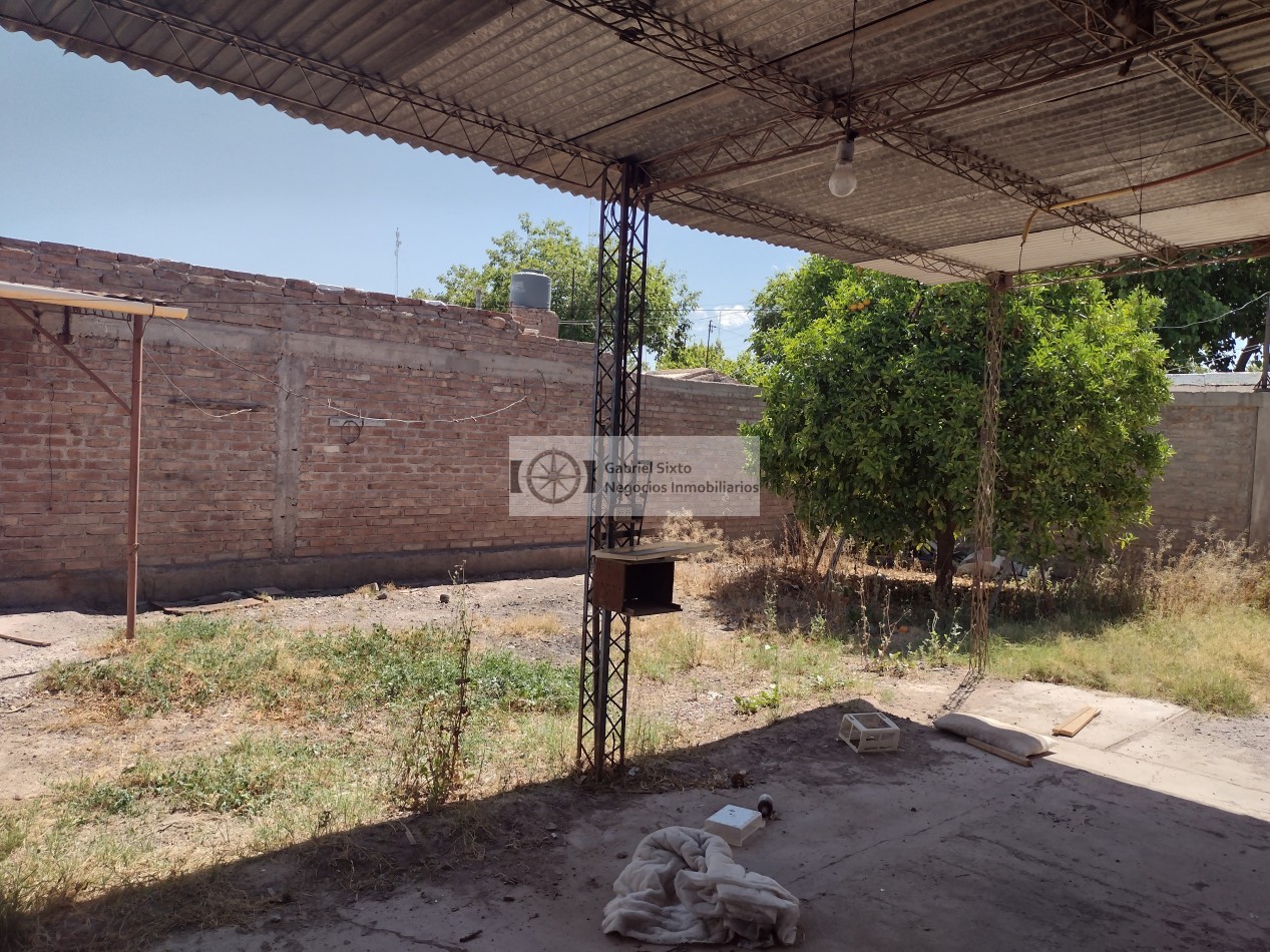 VENTA CASA GODOY CRUZ (Benegas) terreno amplio 