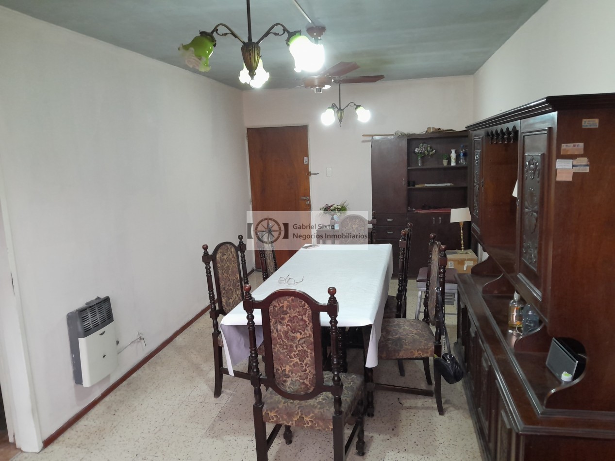VENTA DEPTO MUY AMPLIO 2 DORM CALLE MITRE FRENTE A PARQUE CENTRAL CIUDAD MZA.
