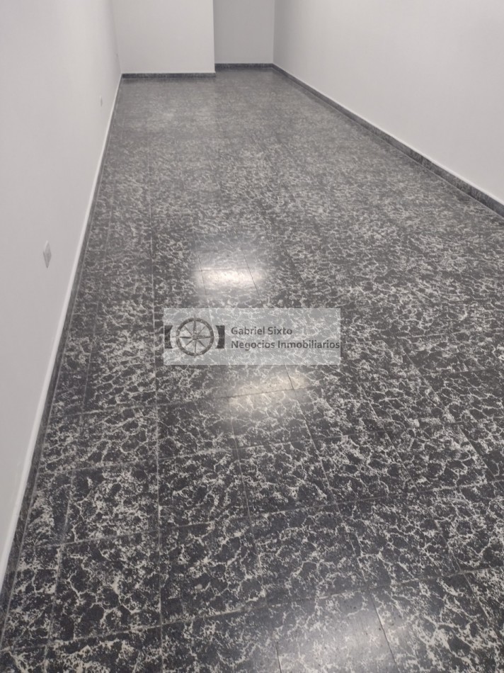 ALQUILER LOCAL COMERCIAL CARRIL GODOY CRUZ A 400 MTS DE CONTANERA (50 m2) 