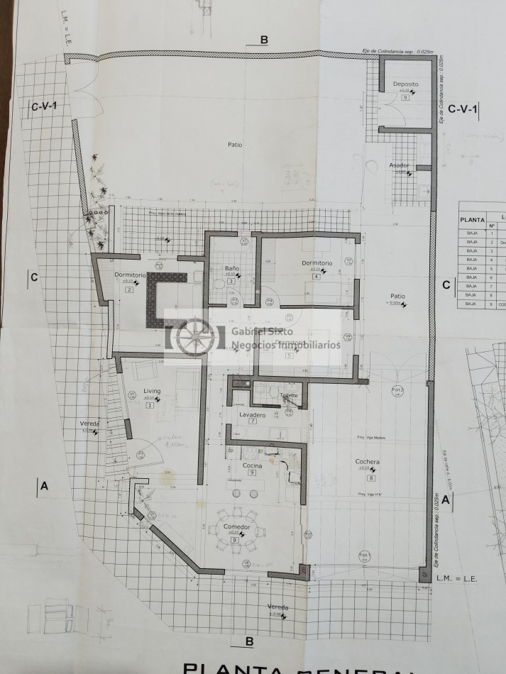 VENTA CASA ESQUINA IMPECABLE MAIPU 3 DRM, 2BÑ. SALON, PILETA, QUINCHO. DOBLE COCHERA