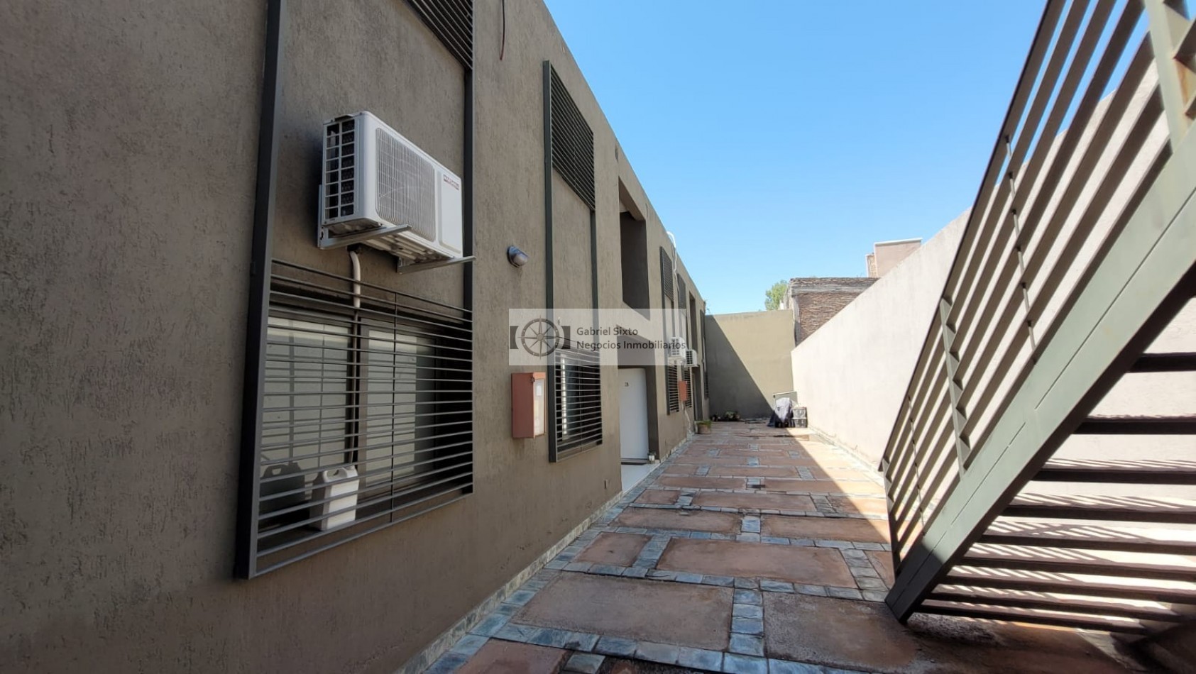 VENTA DEPTO CALLE COCHABAMBA DE VILLA NUEVA GLLEN COMPLEJO 