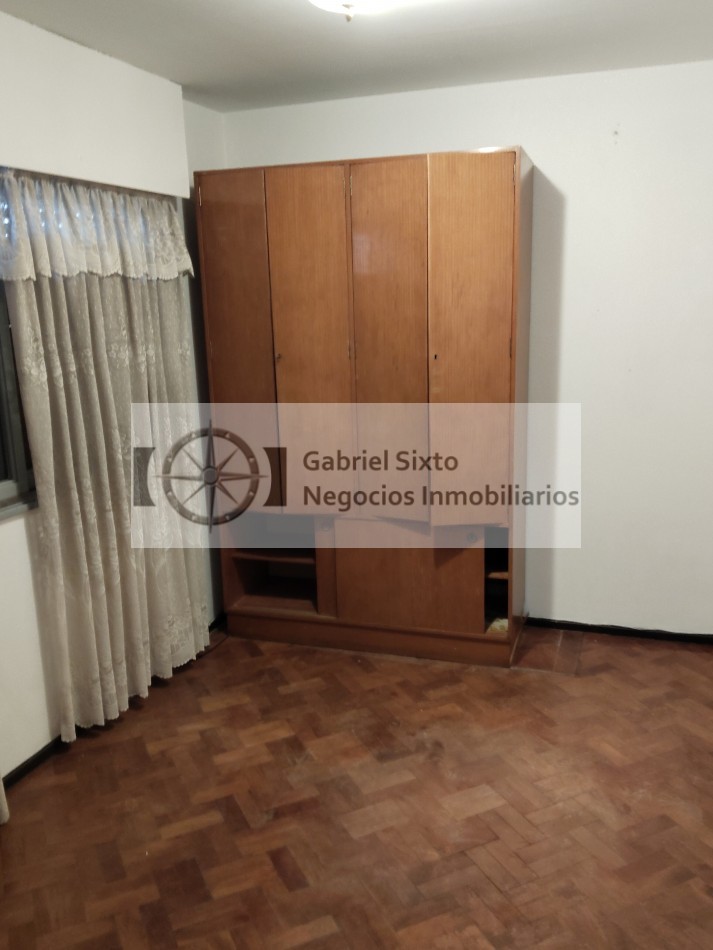 VENTA CASA ESQUINA P DE LOS ANDES Y FADER 6ta secc.  IMPECABLE 