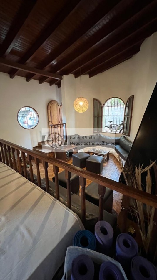 VENTA CASA EN BARRIO CERRADO DE GUAYMALLEN 3 DORM 2BÑ MUY AMPLIA 