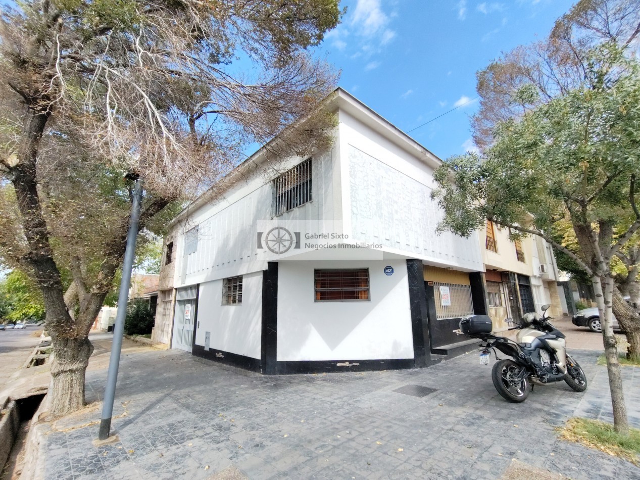 VENTA CASA ESQUINA 6° SECC. Paso de los Andes esq. Fader CIUDAD MENDOZA