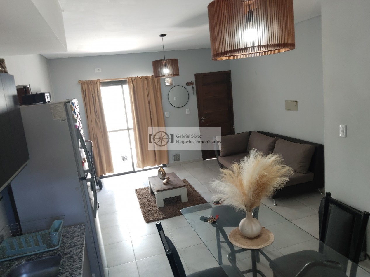 VENTA DEPTO B° INKA 3 DORM 2 BÑ, PATIO COCHERA, IMPECABLE. 