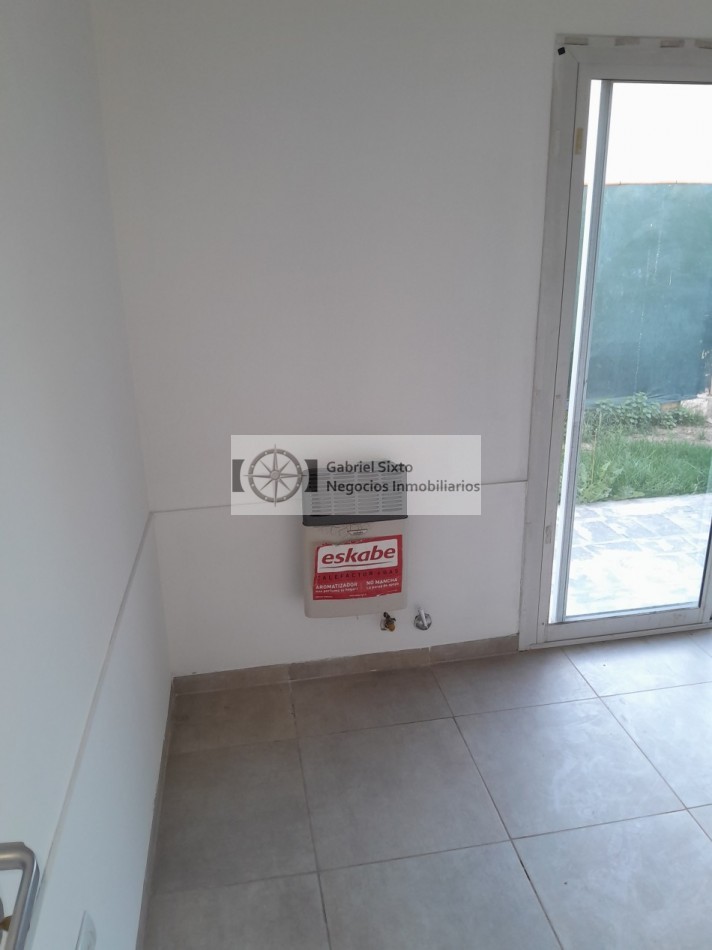 ALQUILER CASA COMPLEJO PRIVAOD 1 DORM CON COCHERA EN BERMEJO, GUAYMALLEN 