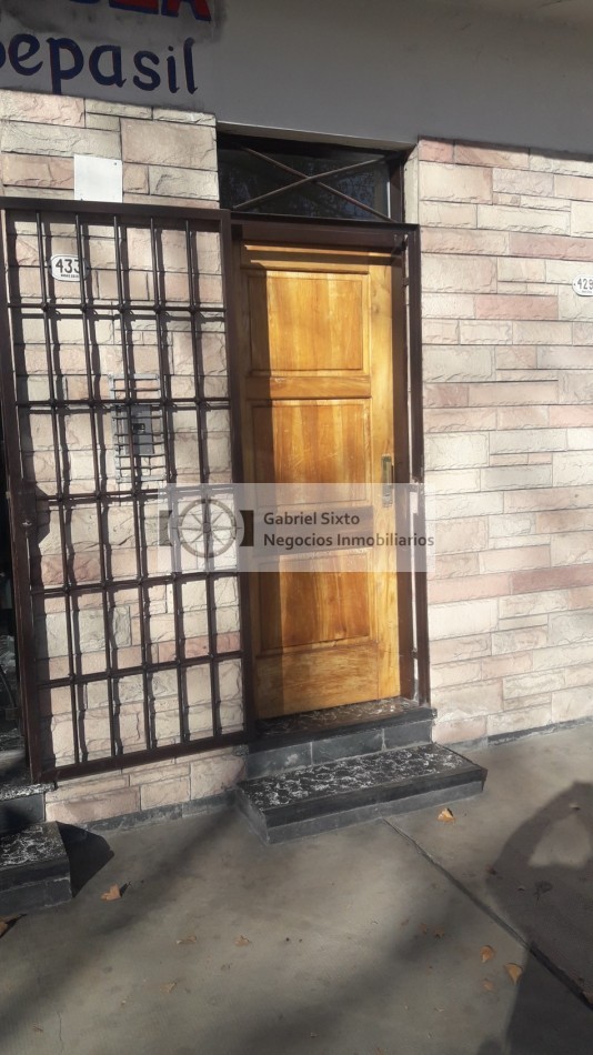 VENTA PROPIEDAD GUAYMALLEN CON 2 LOCALES Y 2 DEPTOS. COMPLEJO COMPLETO 