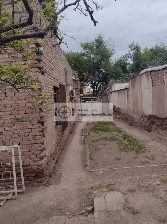 VENTA PROPIEDAD COMO LOTE, J F MORENO CIUDAD, CASI CNEL DIAZ 