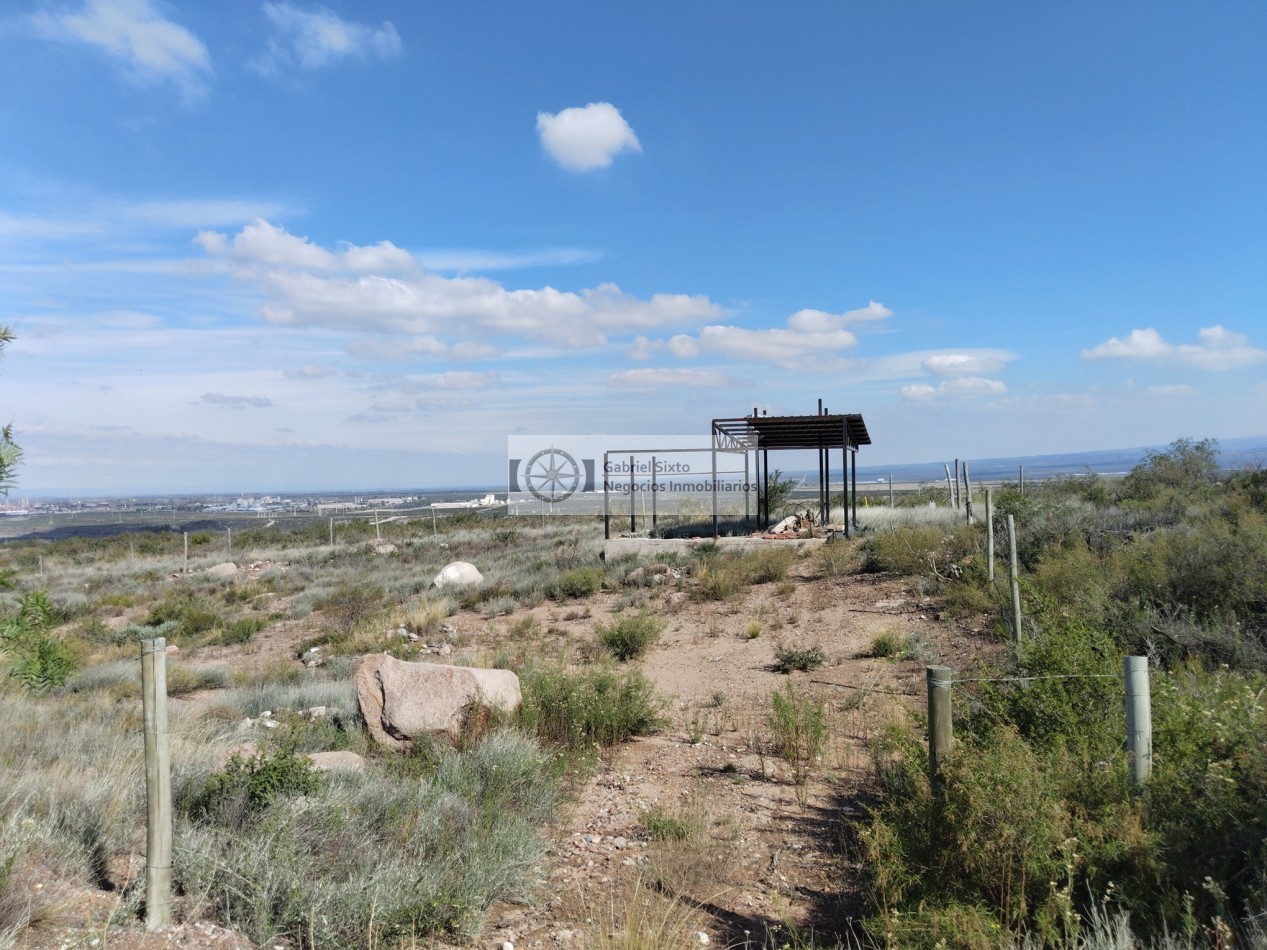 VENTA LOTE ALTOS DE LA CRUCESITA, HERMOSA VISTA, CON PROYECTO DE QUINCHO DISPONIBLIDAD INMEDIATA!!!