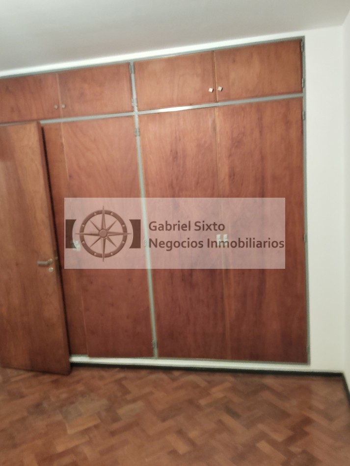 VENTA CASA ESQUINA P DE LOS ANDES Y FADER 6ta secc.  IMPECABLE 