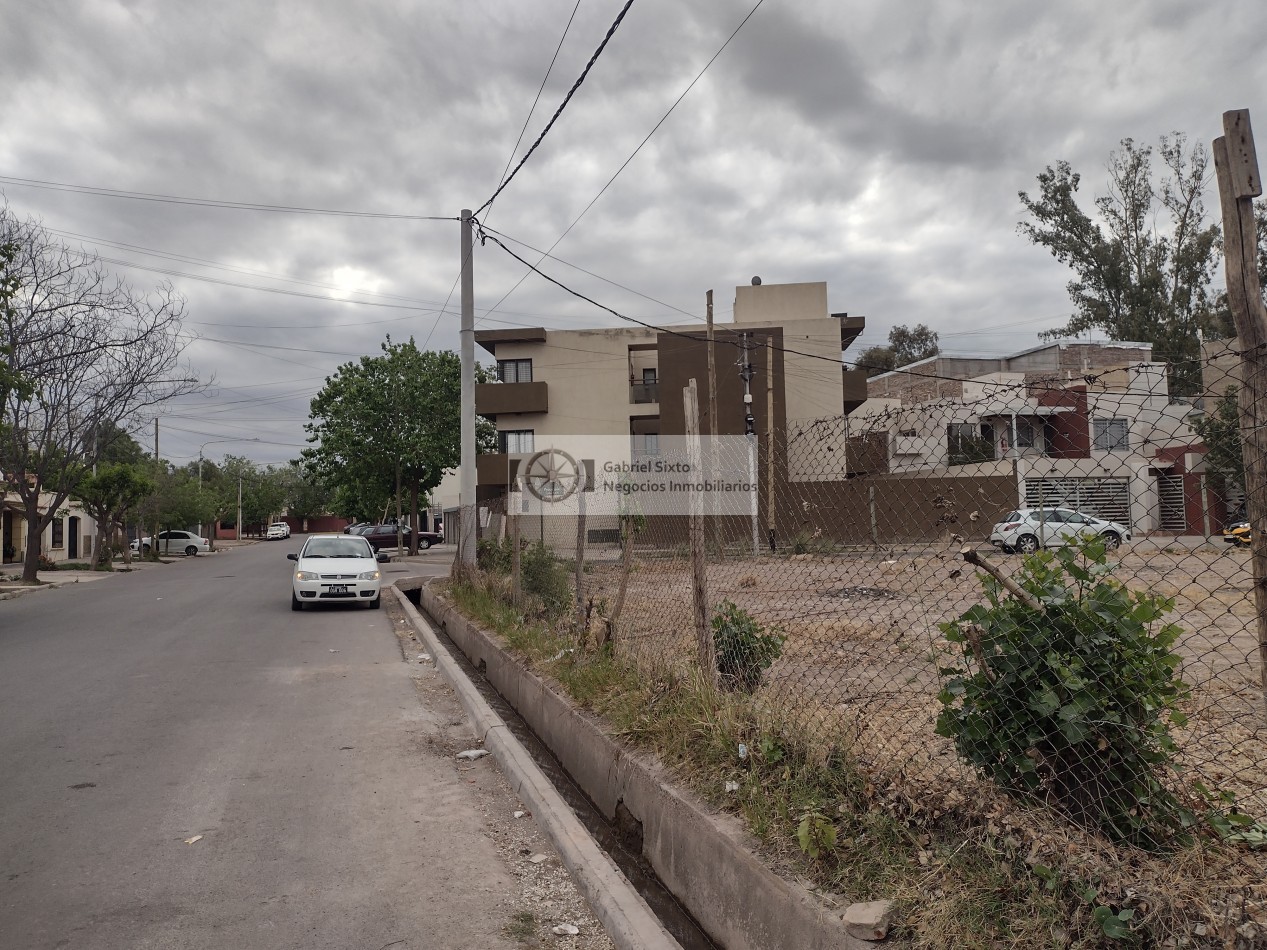 VENTA LOTE ESQUINA B° JUDICIAL ATRAS DE CARREFOUR GLLEN, EXCELENTE UBICACION