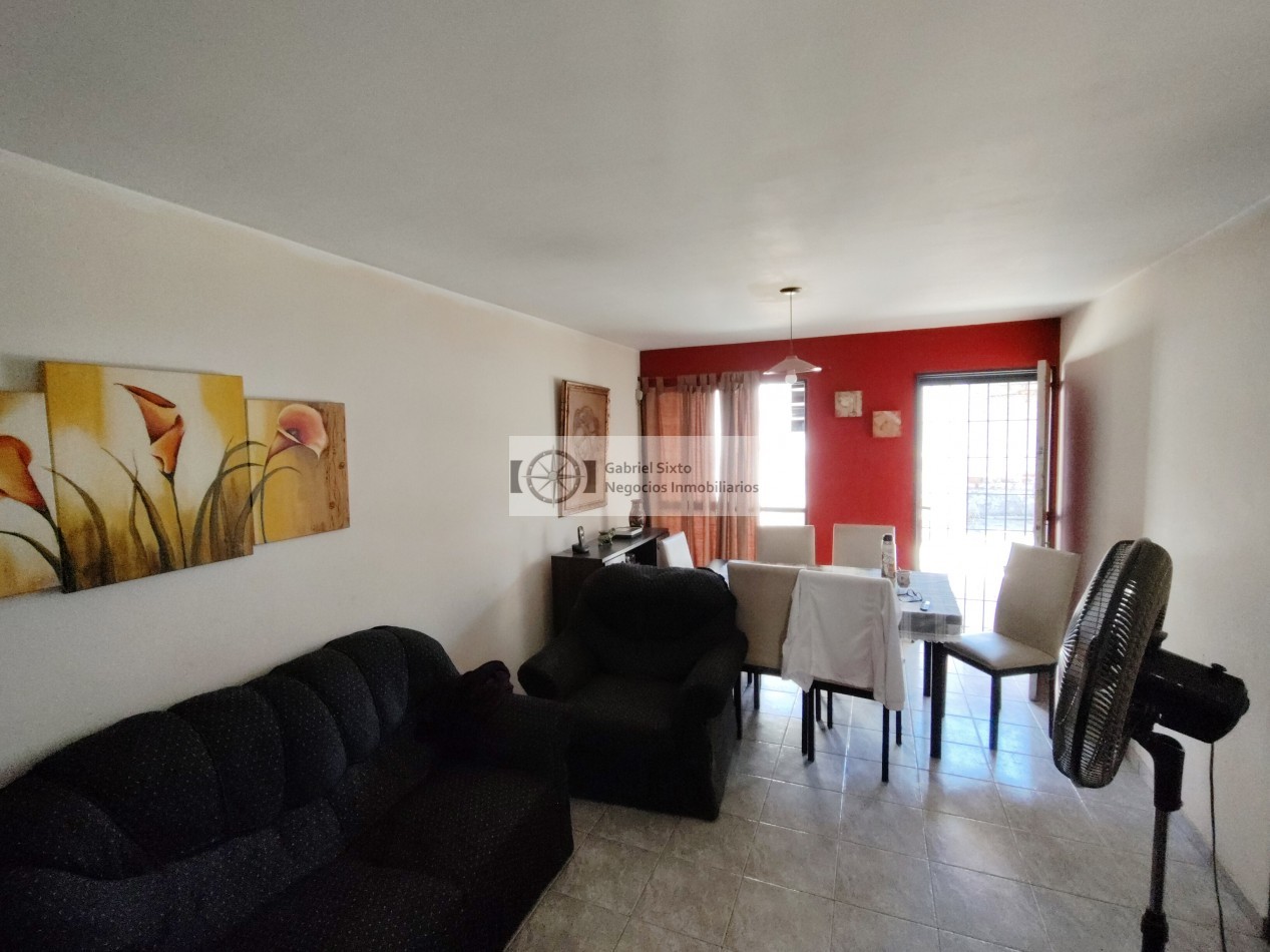 VENTA CASA ESQUINA B° SUPE (Sunchales Oeste y Chaco) 3 dorm cochera muy amplia