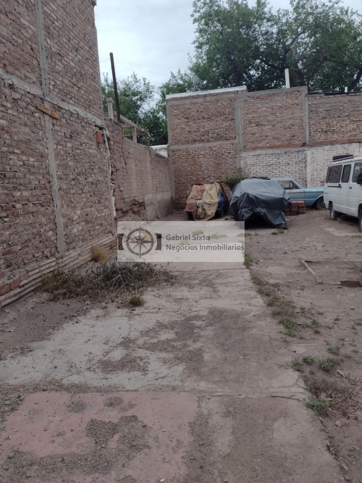 VENTA PROPIEDAD COMO LOTE, J F MORENO CIUDAD, CASI CNEL DIAZ 