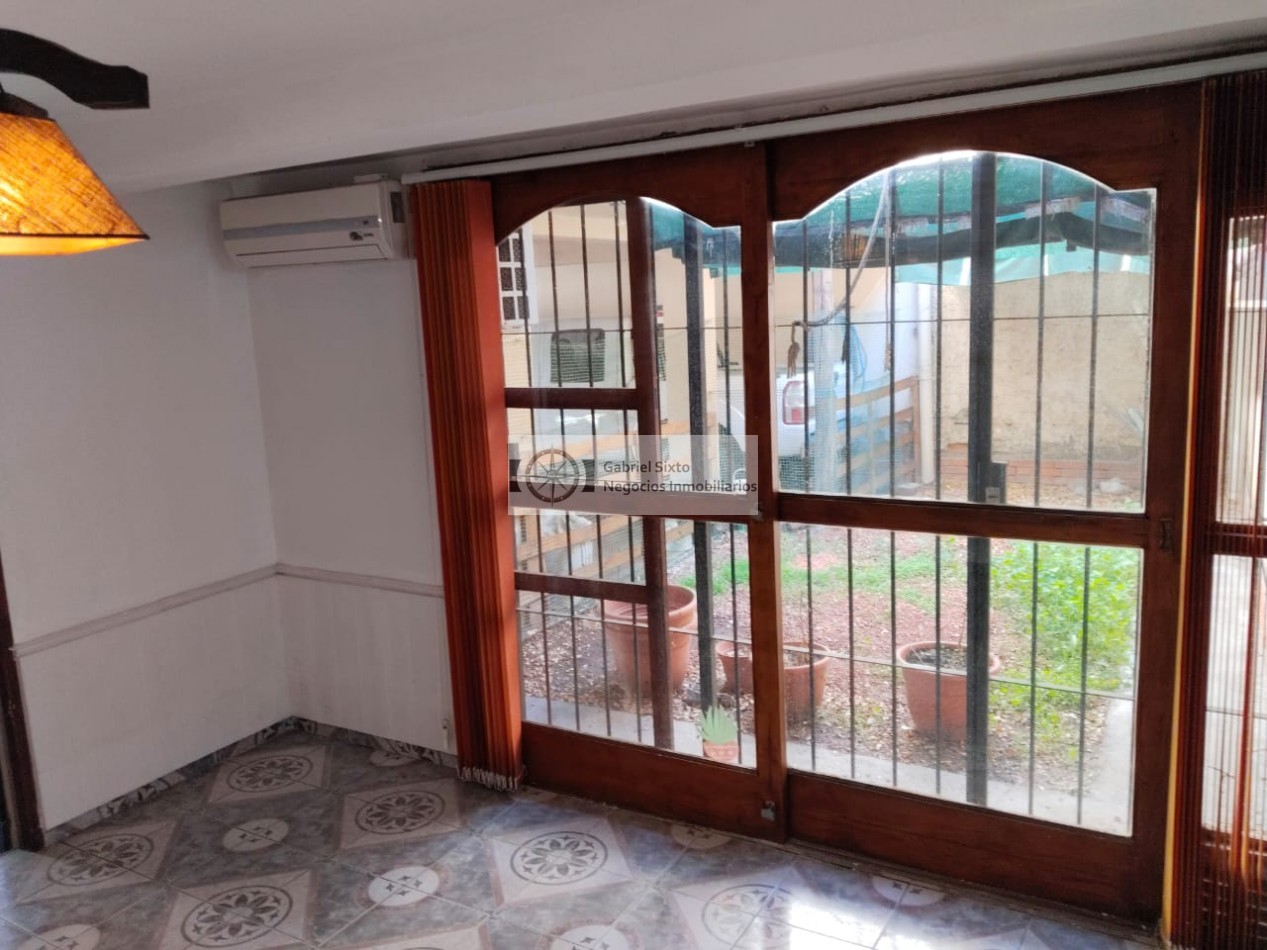 VENTA DEPTO PLANTA BAJA LAS HERAS A MTS DE SAN MARTIN, 2 DORM, COCHERA, PATIO, MUY LINDO!!!