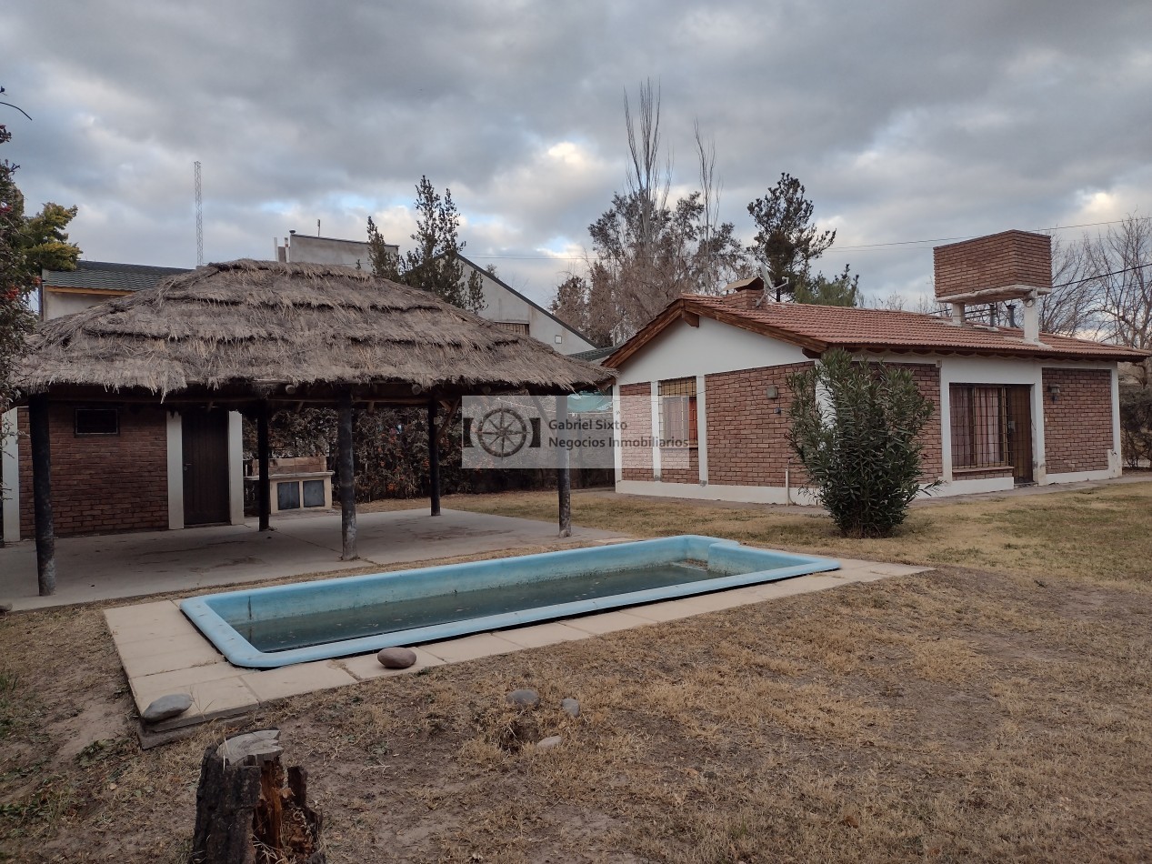 VENTA CASA ESQUINA LUJAN DE CUYO B° CORDON DEL PLATA vistalba,  