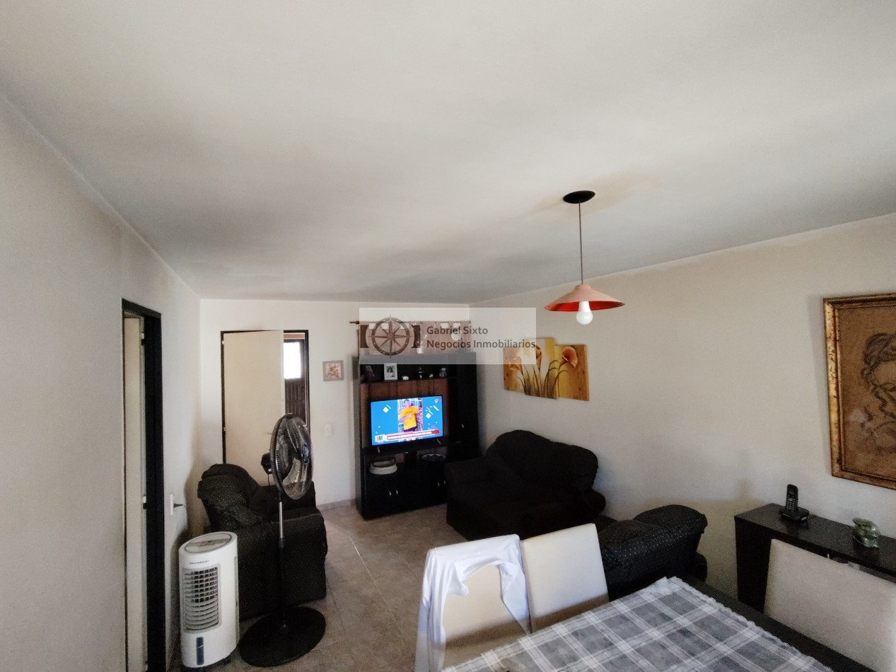 VENTA CASA ESQUINA B° SUPE (Sunchales Oeste y Chaco) 3 dorm cochera muy amplia