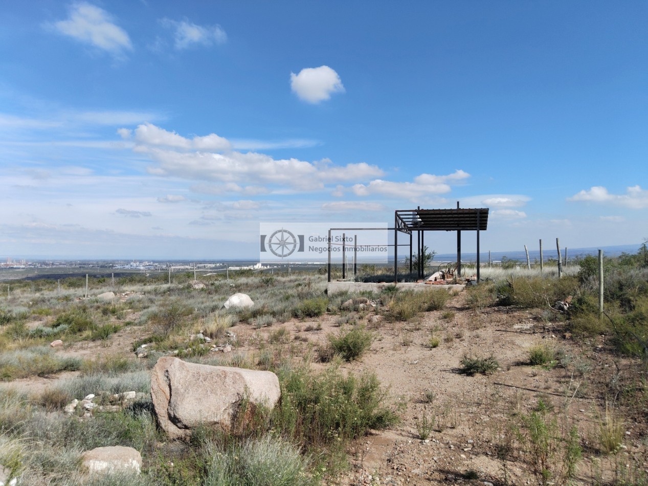 VENTA LOTE ALTOS DE LA CRUCESITA, HERMOSA VISTA, CON PROYECTO DE QUINCHO DISPONIBLIDAD INMEDIATA!!!
