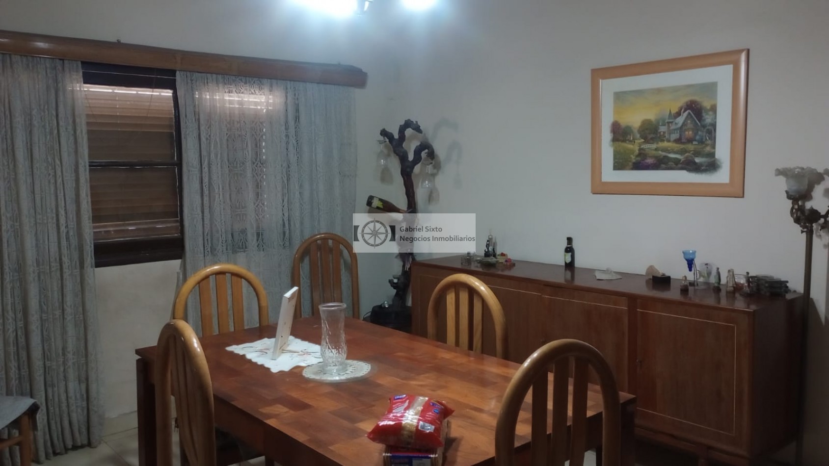 VENTA CASA EN DORREGO SOBRE CIPOLLETTI CASI COBOS, EXCELENTE UBICACION 