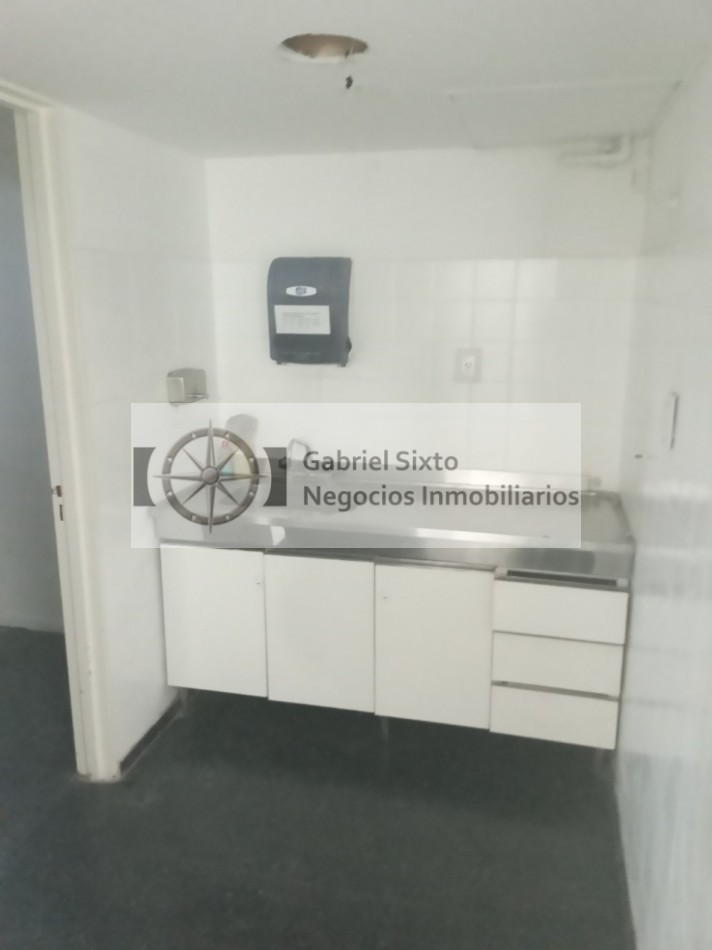 VENTA LOCAL COMERCIAL 220 M2 RIVADAVIA MTS 9 DE JULIO CIUDAD MENDOZA 