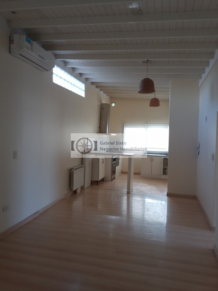 VENTA DEPTOS. GODOY CRUZ IDEAL ALQUILER TEMPORARIO, ESQUINA 1 Y 2 PISO