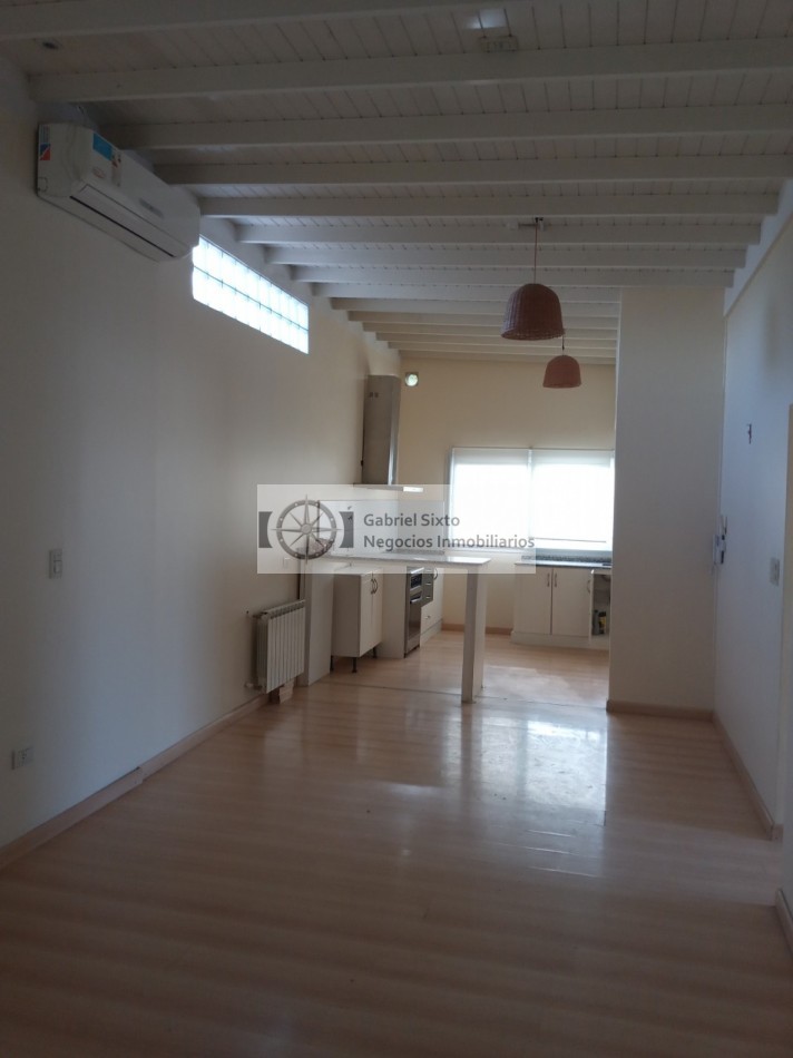 VENTA DEPTOS. GODOY CRUZ IDEAL ALQUILER TEMPORARIO, ESQUINA 1 Y 2 PISO 