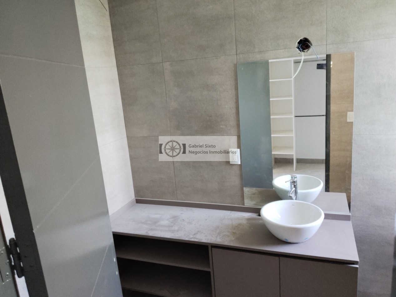 VENTA CASA A ESTRENAR MAIPU B° PRIVADO L LUISA - 3 DORM, COCHERA DOBLE 3 BÑ TODO PLANTA BAJA