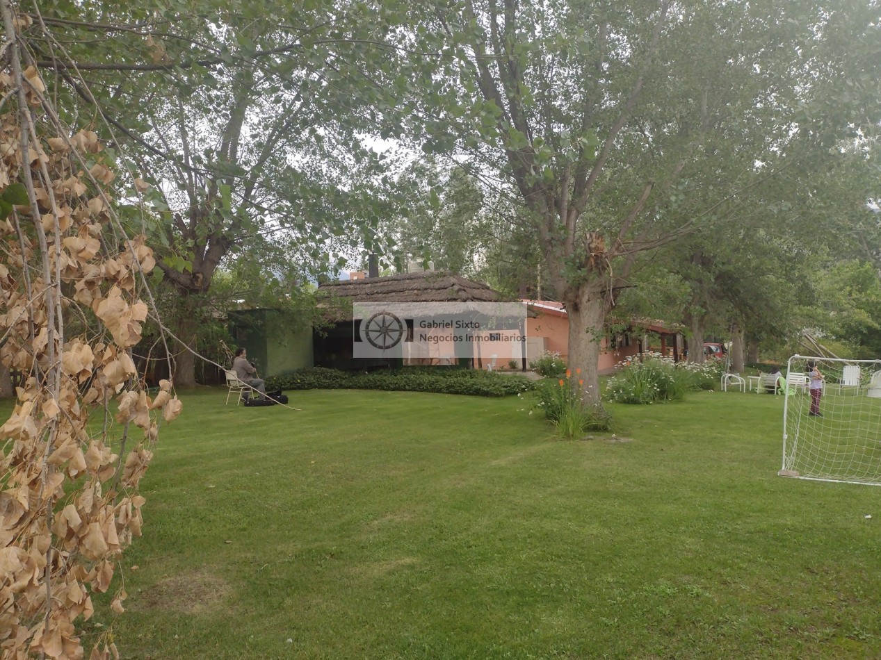 VENTA HERMOSA PROPIEDAD EN EL SALTO POTRERILLOS, MUY AMPLIA IMPECABLE !!!!