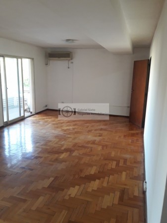 VENTA DEPTO CENTRICO MENDOZA Rivadavia y 9 de Julio 2 dorm 2 bñ