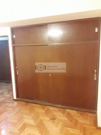 VENTA DEPTO CENTRICO MENDOZA Rivadavia y 9 de Julio 2 dorm 2 bñ