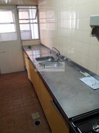 VENTA DEPTO CENTRICO MENDOZA Rivadavia y 9 de Julio 2 dorm 2 bñ