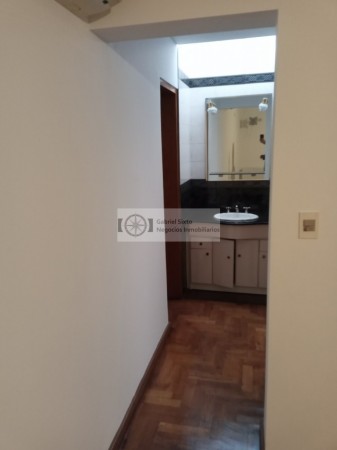 VENTA CASA CATEGORIA 6TA SECC. MENDOZA MUY AMPLIA 