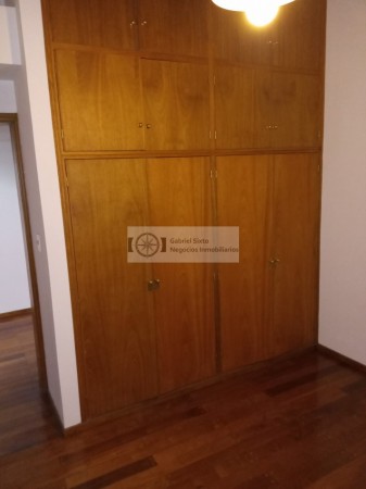 VENTA CASA CATEGORIA 6TA SECC. MENDOZA MUY AMPLIA 