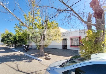 VENTA GALPON CON CASA EN LAS CATITAS A MTS DEL BANCO NACION Y 100 MTS DE CALLE PRINCIPAL  