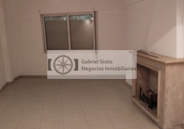 ALQUILER PROPIEDAD PARA OFICINAS, SOLO COMERCIAL UBICADA EN SAN JUAN A MTS DE MORON. 